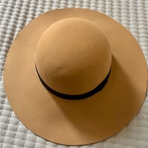 Tan Floppy Hat, OS